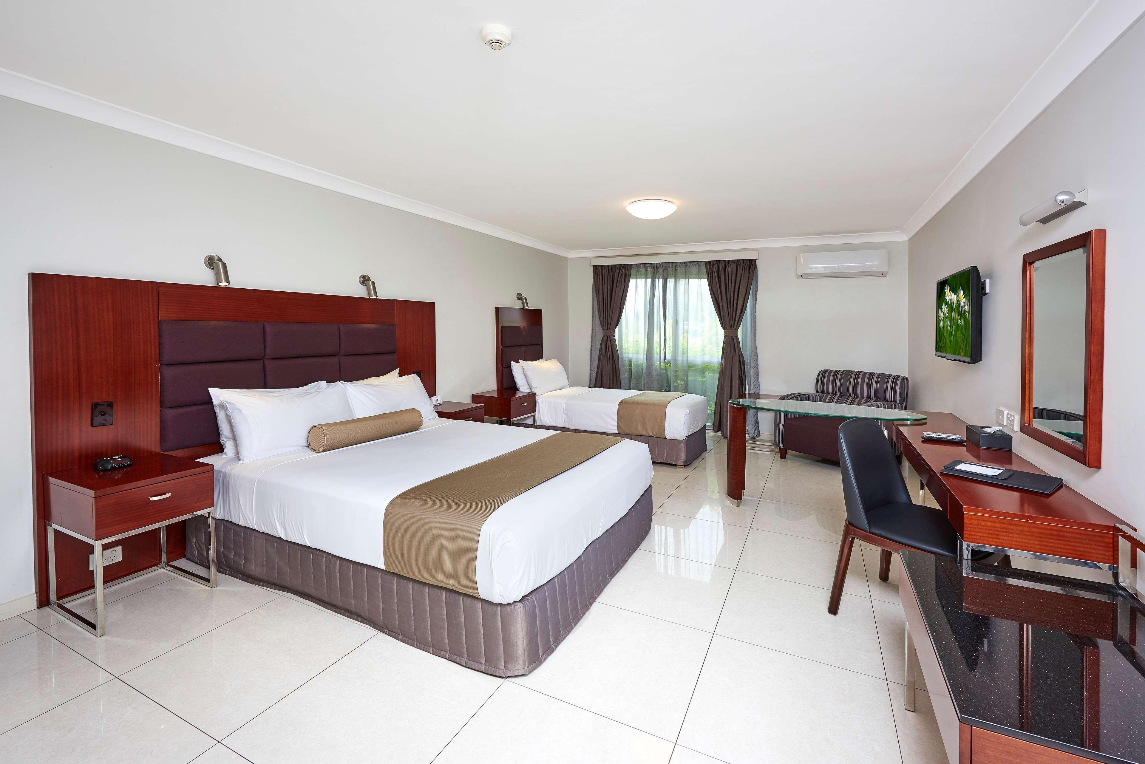 Best Western Casula Motor Inn Exteriör bild