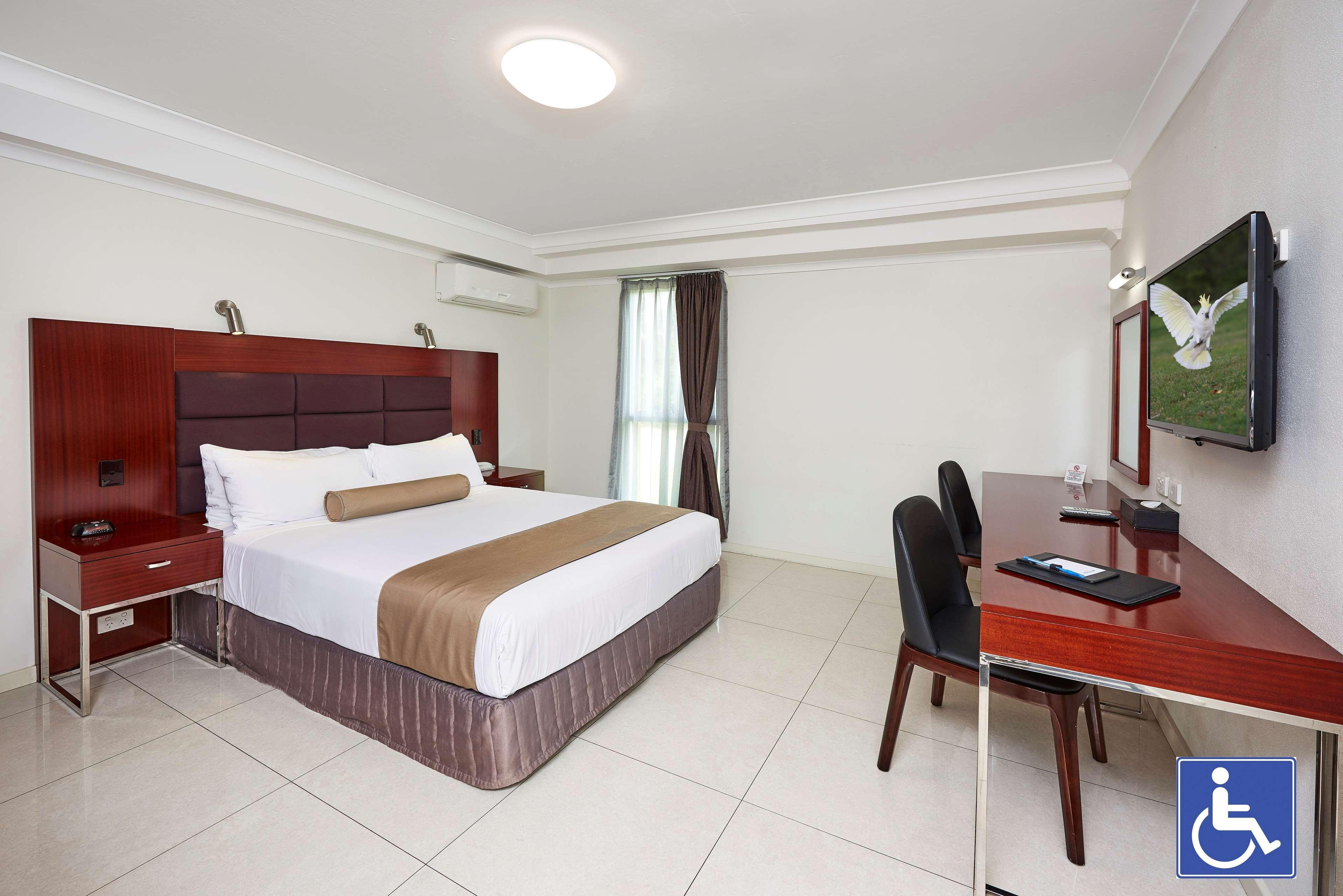 Best Western Casula Motor Inn Exteriör bild