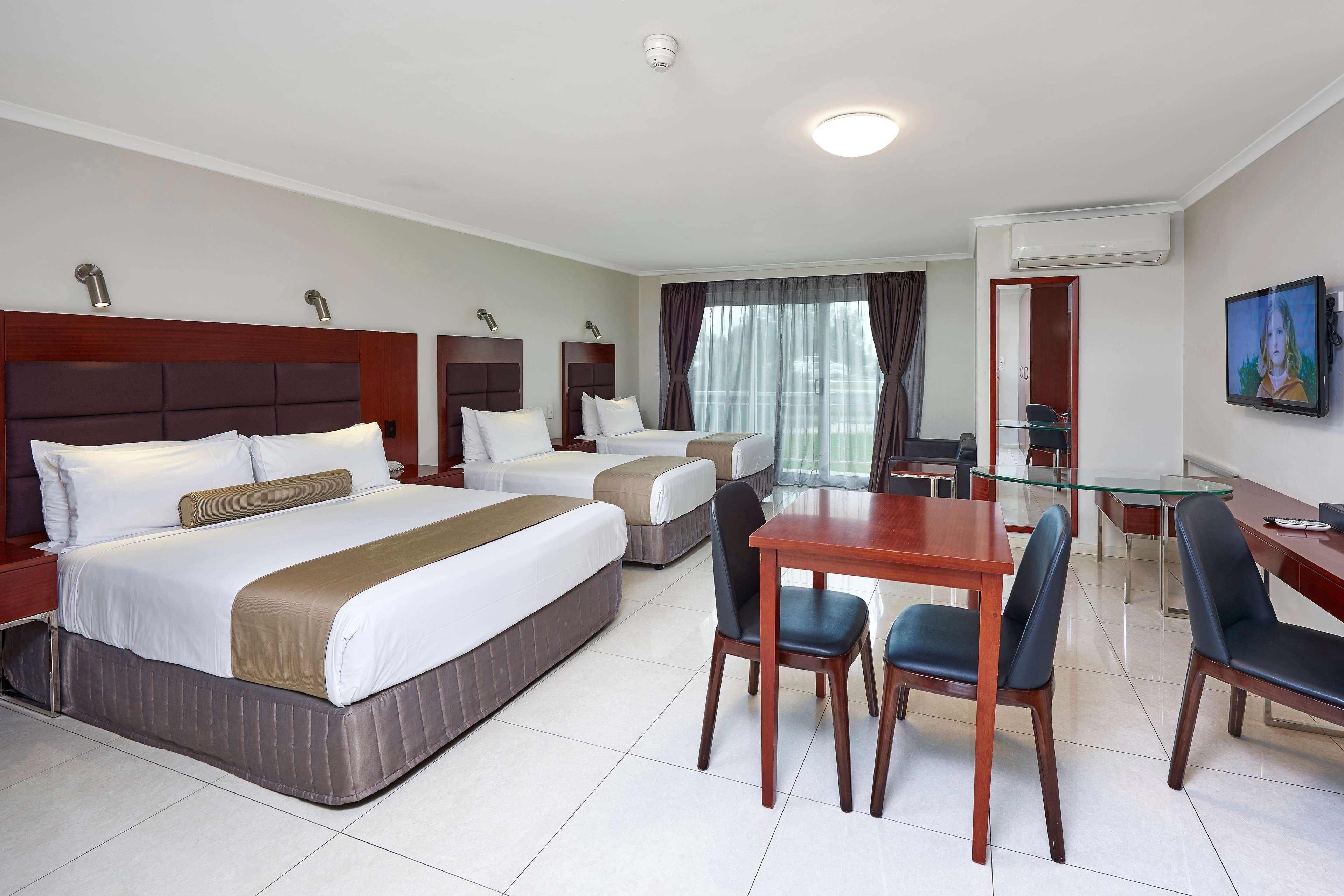 Best Western Casula Motor Inn Exteriör bild