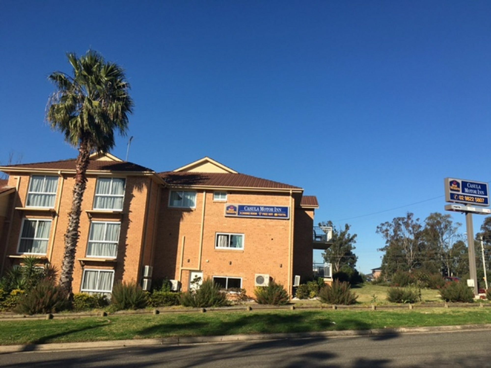 Best Western Casula Motor Inn Exteriör bild